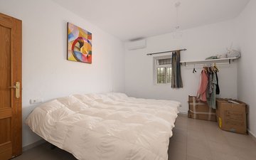 Property slide 14