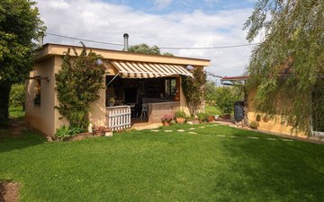 Property slide 22