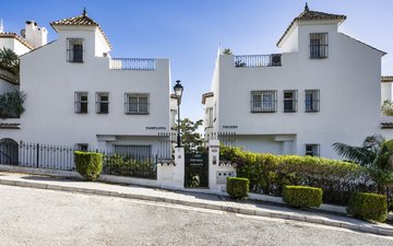 Property slide 42