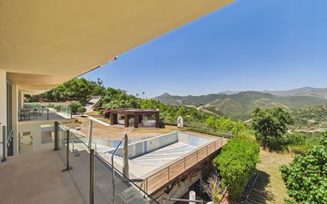 Property slide 15