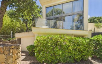 Property slide 46