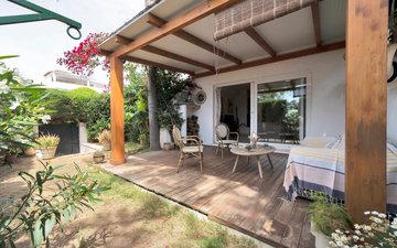 Property slide 18