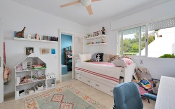 Property slide 33