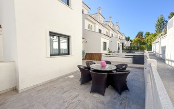 Property slide 40