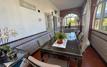 Property slide 25