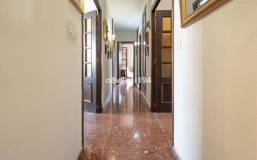 Property slide 32