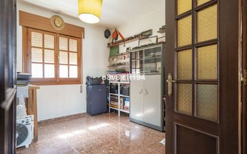 Property slide 33