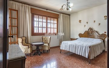 Property slide 39