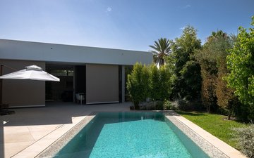 Property slide 15
