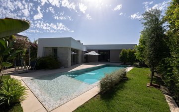 Property slide 18