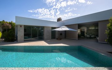 Property slide 25