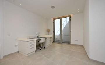 Property slide 39