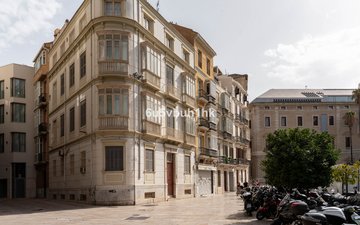 Property slide 25
