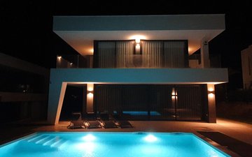 Property slide 9