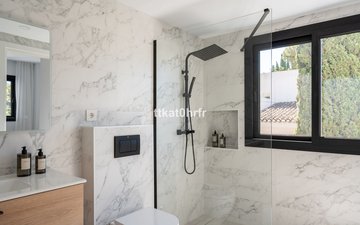 Property slide 30