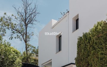 Property slide 40