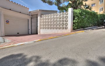 Property slide 18