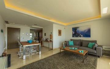 Property slide 18