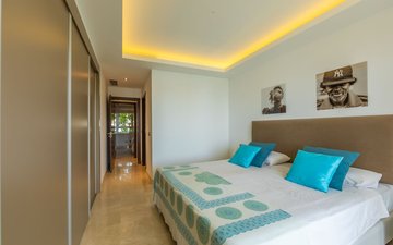 Property slide 25