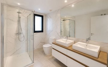 Property slide 18