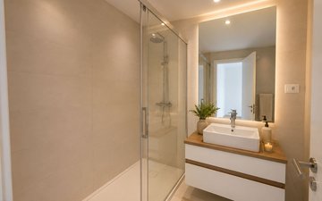 Property slide 20