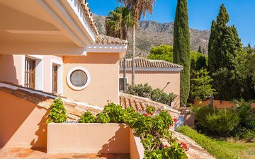 Property slide 42