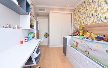 Property slide 25