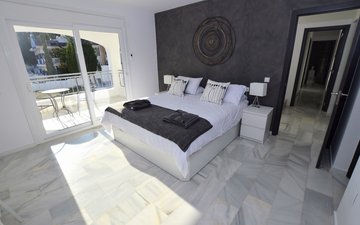 Property slide 18