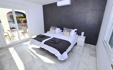 Property slide 25