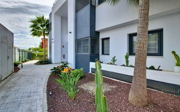 Property slide 20