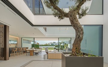 Property slide 18