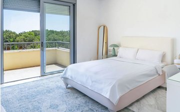 Property slide 20