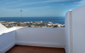 Property slide 36