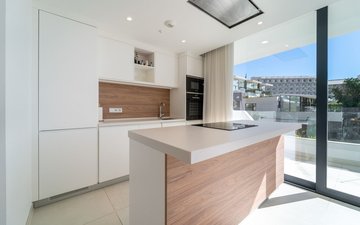 Property slide 17