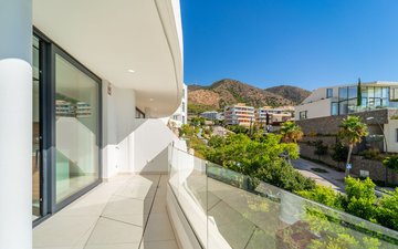 Property slide 25