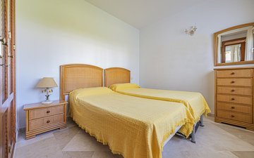 Property slide 10