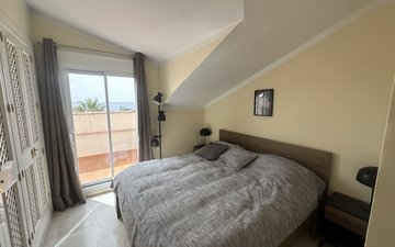 Property slide 22
