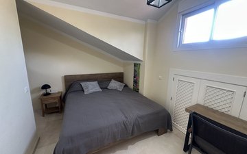 Property slide 25