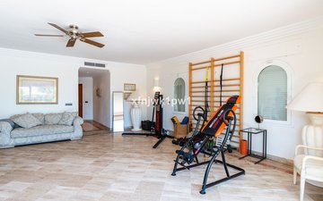 Property slide 50