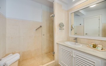 Property slide 25