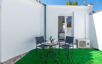 Property slide 44