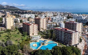Property slide 17