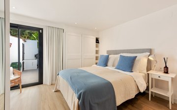 Property slide 18