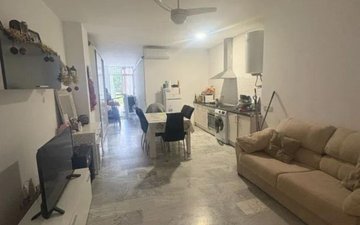 Property slide 17