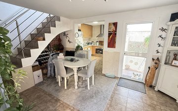 Property slide 5