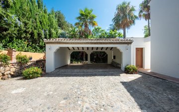 Property slide 44