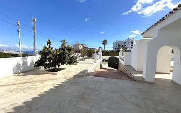Property slide 19