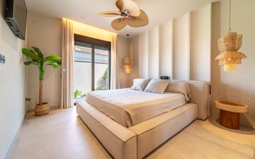 Property slide 31