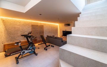 Property slide 66