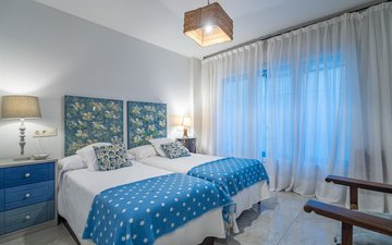 Property slide 21